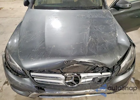 2018 Mercedes-Benz Glc 300 4Matic z USA, uszkodzony, nr VIN WDC0G4KB4JV064011